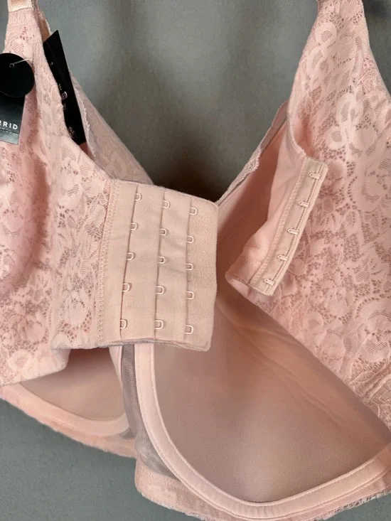 Torrid Blush Pink Lace Wire-Free Full Coverage Bra size 42G - Picture 9 of 12